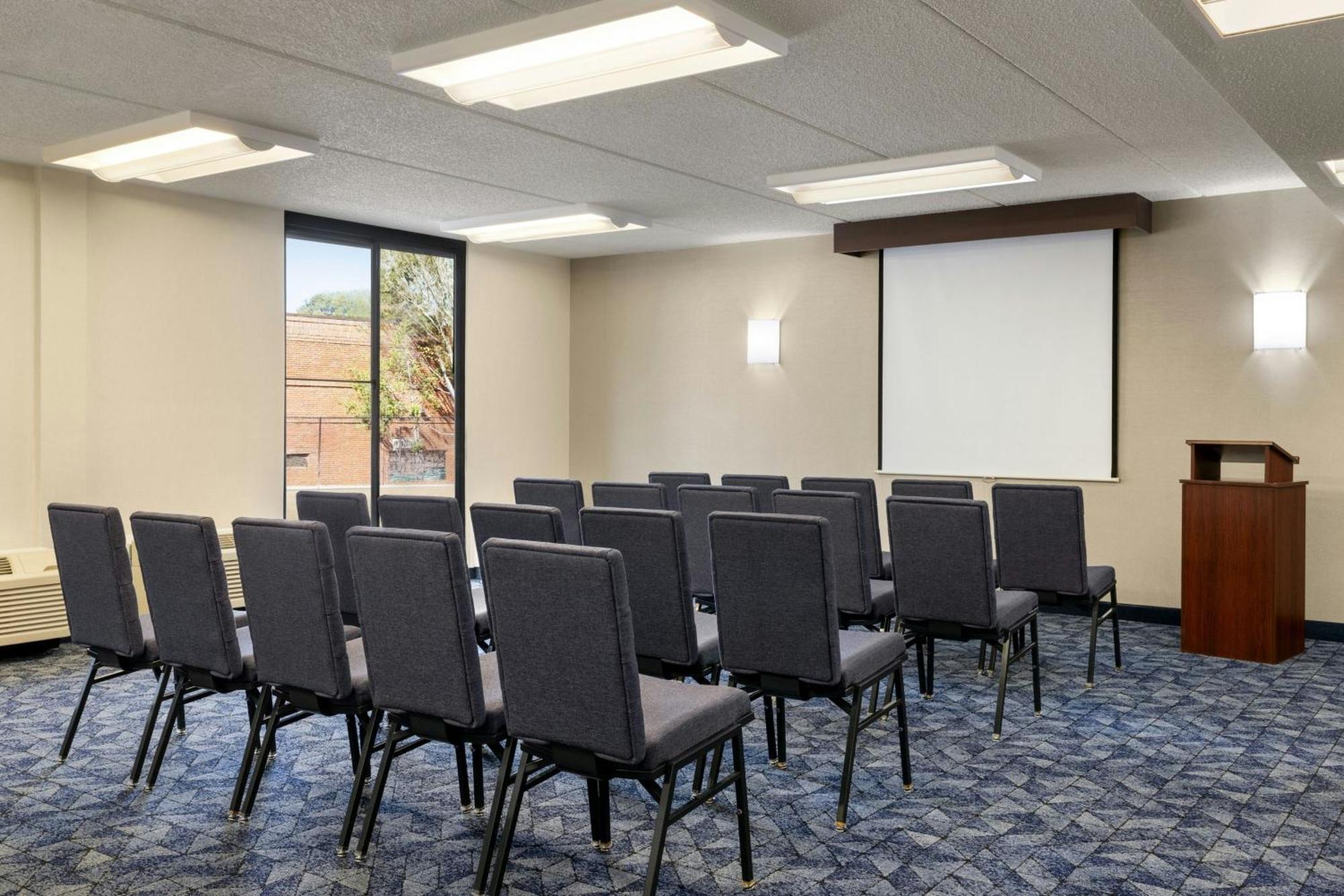 Courtyard Atlanta Northlake Tucker Εξωτερικό φωτογραφία